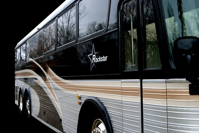 Side of the coach with the Rockstar star logo
